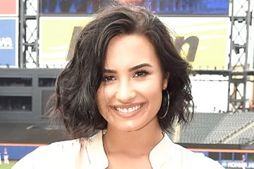 addiction recovery ebulletin demi lovato celebrates