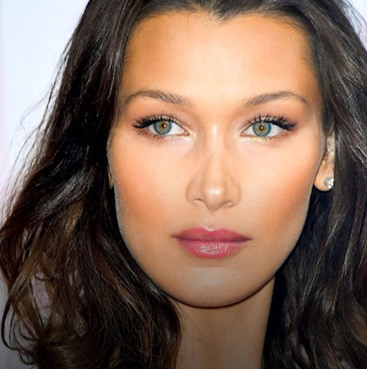 Bella Hadid celebrates 6 months of being sober - Good Morning America